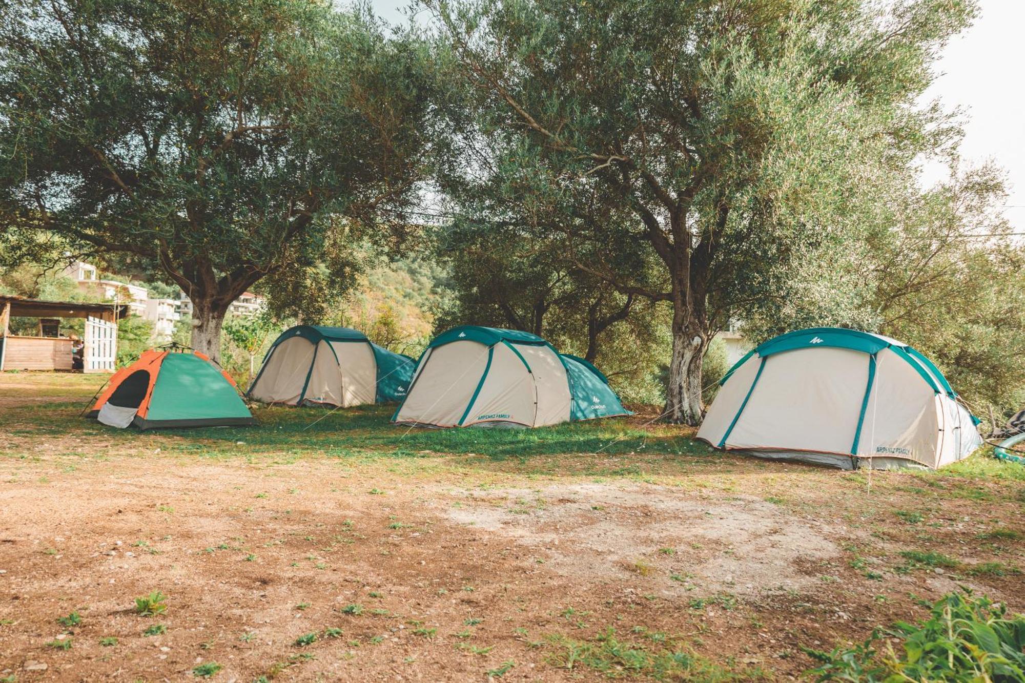 Olive Camping Himare Bagian luar foto