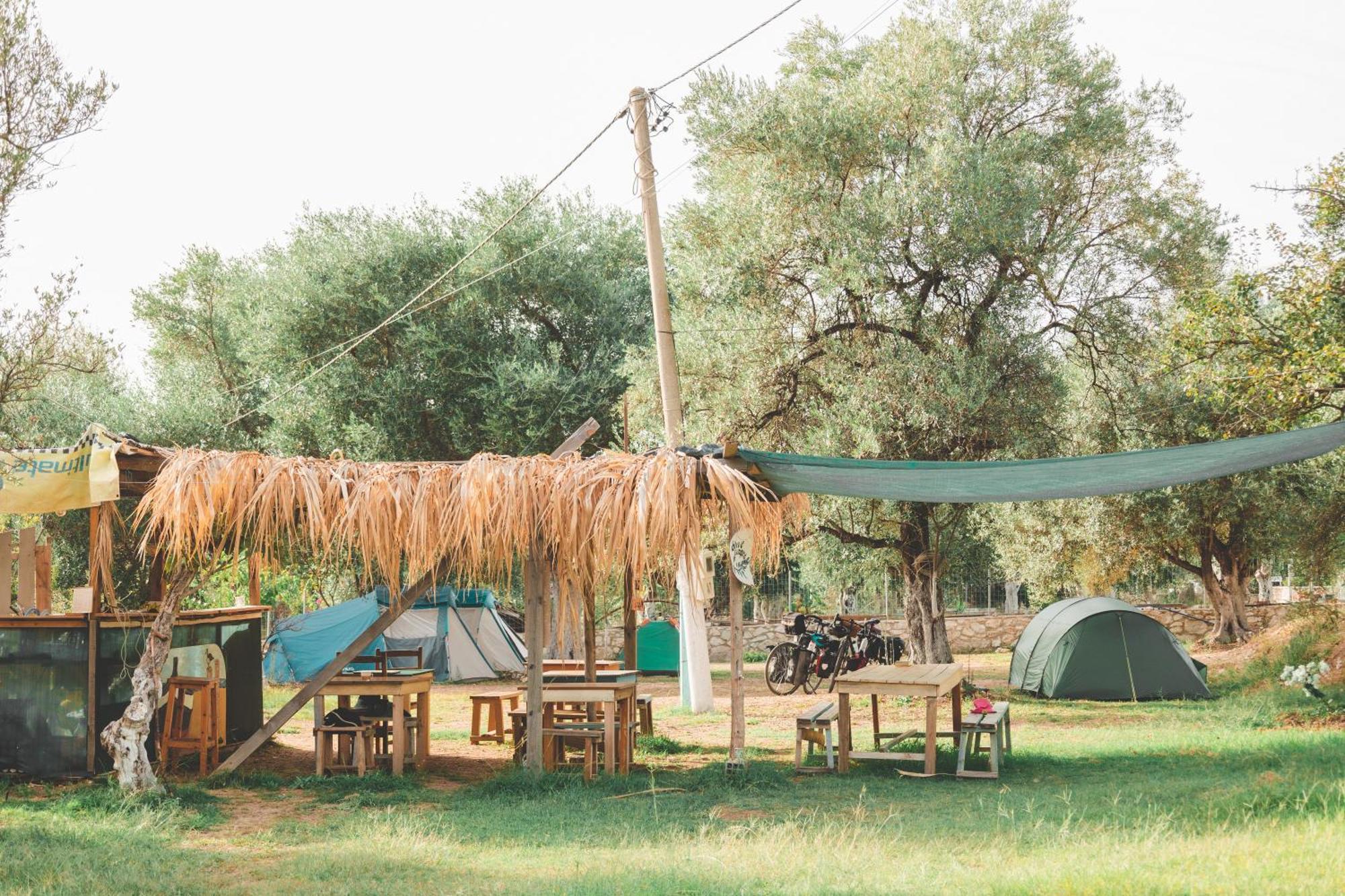 Olive Camping Himare Bagian luar foto