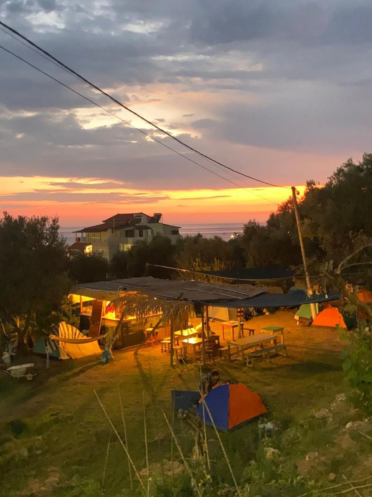 Olive Camping Himare Bagian luar foto